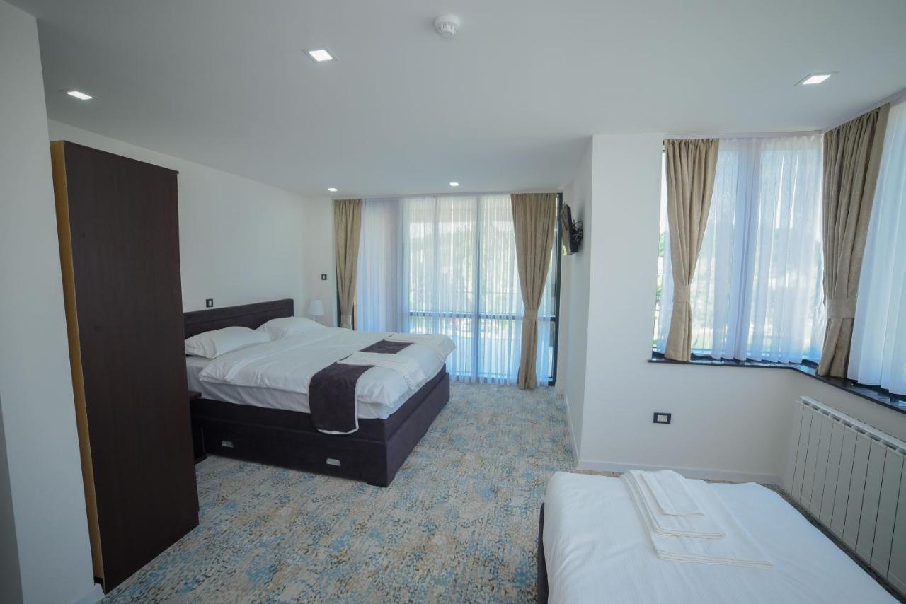 וליקה קלדושה Motel Grand מראה חיצוני תמונה